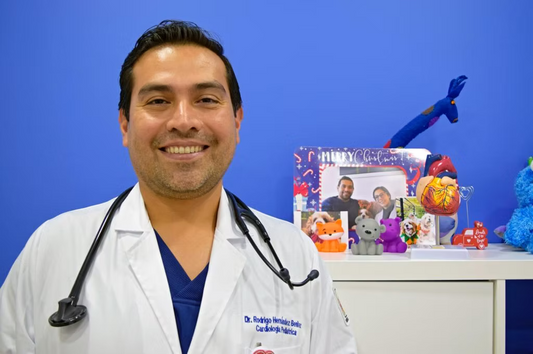 Dr. Rodrigo Hernández Benitez