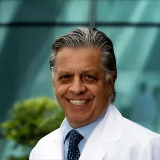 Dr. Carlos Navarro M.